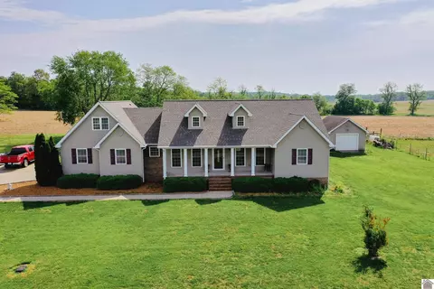201 Meadowlark Ln, Princeton, KY 42445