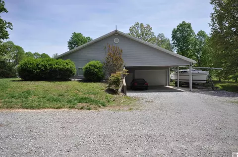 725 Pleasantview Dr, Grand Rivers, KY 42045