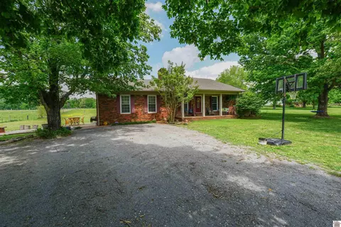 688 Swift Rd, Kirksey, KY 42054