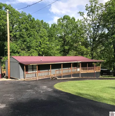 231 Running Bear Rd, Gilbertsville, KY 42044