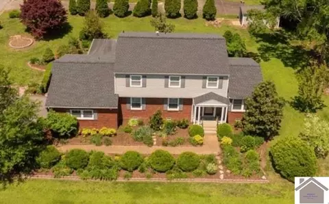 1806 College Farm Rd, Murray, KY 42071