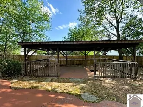 2209 Carol Dr, Murray, KY 42071 photo 8
