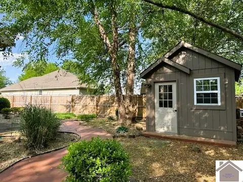 2209 Carol Dr, Murray, KY 42071 photo 3