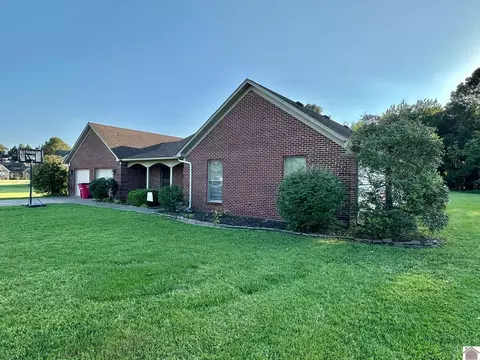 159 Caleb Dr, Mayfield, KY 42066 photo 2