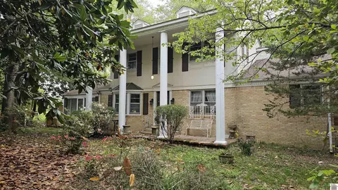 2448 State Route 94, Murray, KY 42071