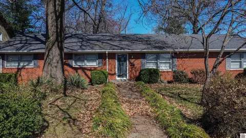 3201 Buckner, Paducah, KY 42001