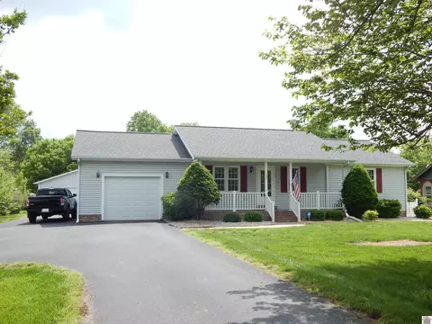 222 Ash St, Benton, KY 42025