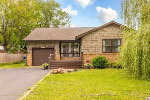 521 Whitnell Ave, Murray, KY 42071