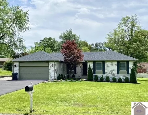 240 Lutes Rd, Paducah, KY 42001