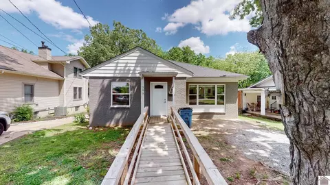 509 S 6th St, Murray, KY 42071