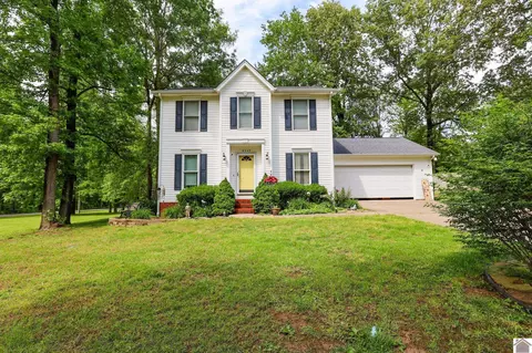 8345 Timberland Dr, West Paducah, KY 42086
