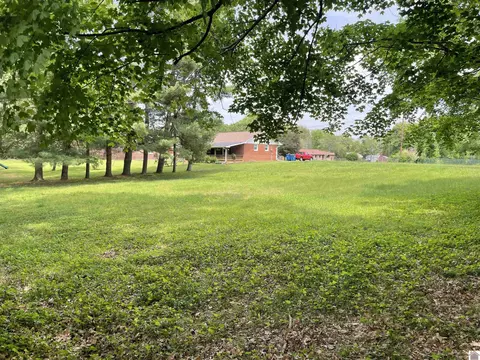000 18th St, Murray, KY 42071