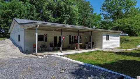 771 Paradise Rd, Grand Rivers, KY 42045