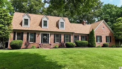 180 Palisades Cir, Paducah, KY 42001