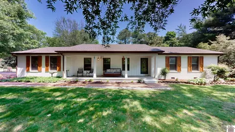 2016 Brookhaven Dr, Murray, KY 42071