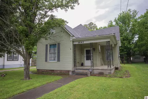 1641 Harrison, Paducah, KY 42001