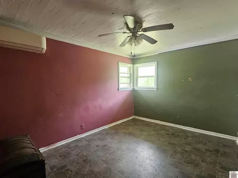 6694 State Line Rd, Hazel, KY 42049 photo 9