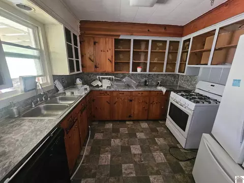 6694 State Line Rd, Hazel, KY 42049 photo 5