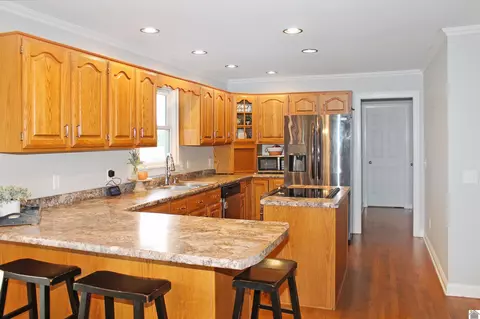 756 Utterback, Murray, KY 42071 photo 7