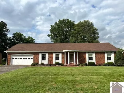 1710 Holiday Dr, Murray, KY 42071