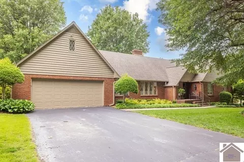 203 Golf Club Ln, Mayfield, KY 42066