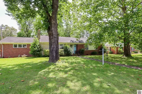 4702 Buckner Ln, Paducah, KY 42001