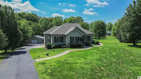 352 Haley Ln, Benton, KY 42025