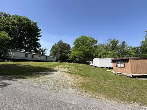 5101 Epperson Rd, Paducah, KY 42003 photo 3