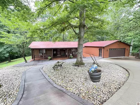 267 Robert Mitchell Rd, Cadiz, KY 42211