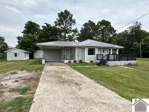 116 W Pierson St, Fredonia, KY 42411
