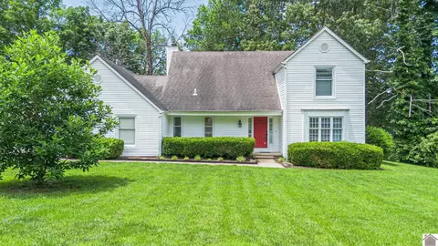 413 Edwards Dr, Paducah, KY 42003