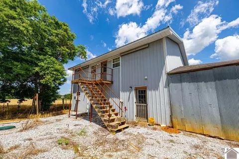 1435 Cherry Corner Rd, Murray, KY 42071 photo 3