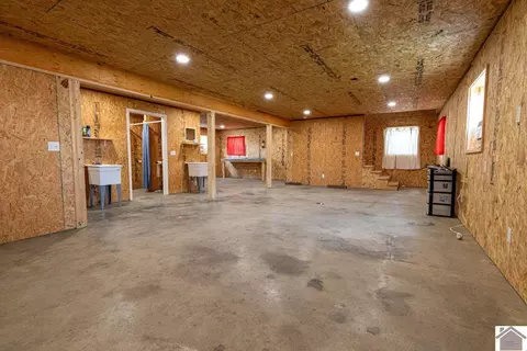 1435 Cherry Corner Rd, Murray, KY 42071 photo 5