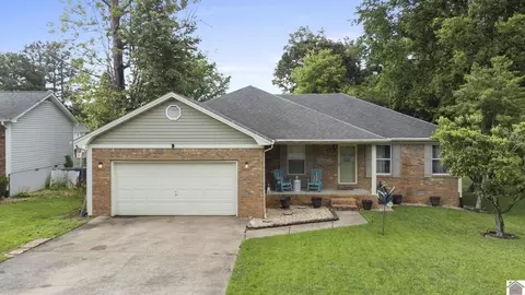 286 Hillington Dr, Paducah, KY 42001