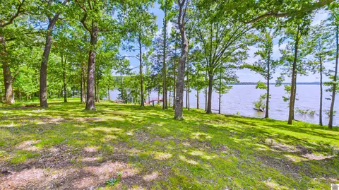 865 Pittman, New Concord, KY 42076