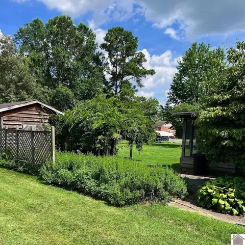 802 N 20th, Murray, KY 42071 photo 24