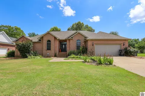 225 Willow, Paducah, KY 42003