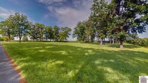 4214 Byars Rd, Hazel, KY 42049 photo 6