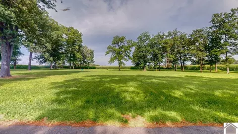 4214 Byars Rd, Hazel, KY 42049 photo 3