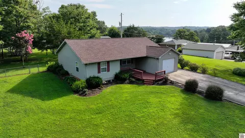 455 Canton Lakeshore Dr, Cadiz, KY 42211