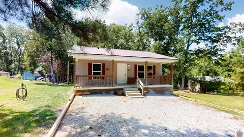 313 Bent Tree Estate Ln, Benton, KY 42025