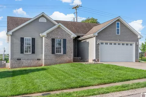 440 Talon Dr, Hopkinsville, KY 42240