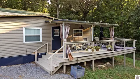 1230 Goose, Cadiz, KY 42211