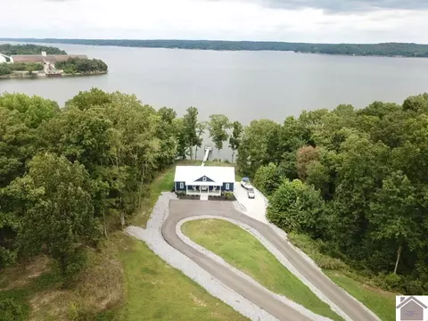 279 Tow Ln, Murray, KY 42071 photo 2