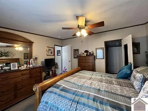 820 3rd St, Hazel, KY 42049 photo 13