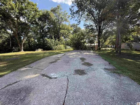 307 3rd St, Hazel, KY 42049 photo 43