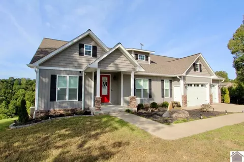 742 Rose Ln, Eddyville, KY 42038