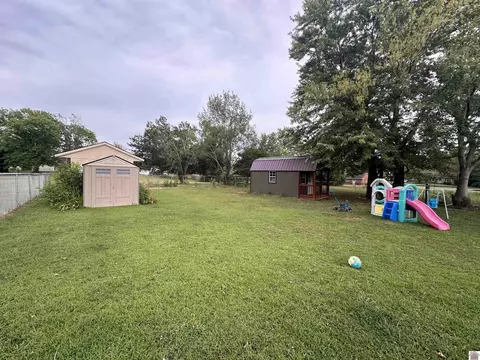 321 Irvan St, Murray, KY 42071 photo 11