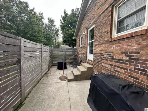 321 Irvan St, Murray, KY 42071 photo 9