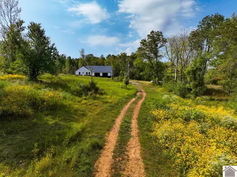 77 Lancaster Rd, Murray, KY 42071 photo 5